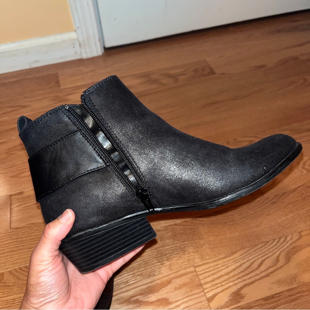 Booties - Picture 3 of 11